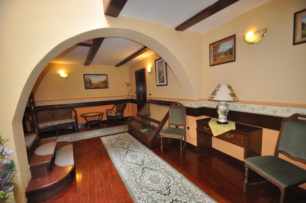Garni -Hotel Barbakan Levoca Exterior photo