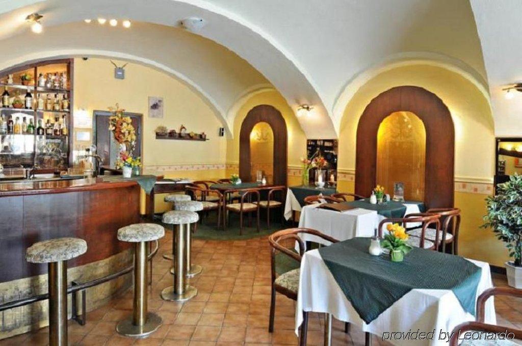 Garni -Hotel Barbakan Levoca Restaurant photo