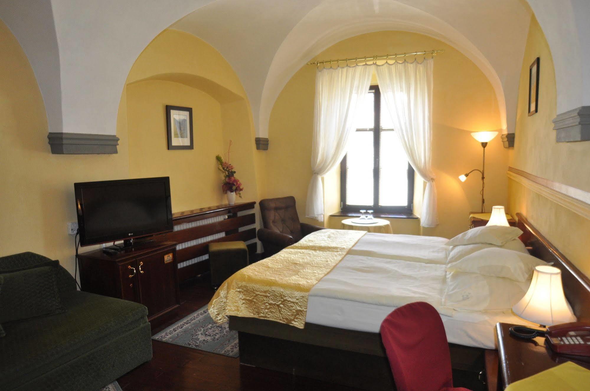 Garni -Hotel Barbakan Levoca Exterior photo