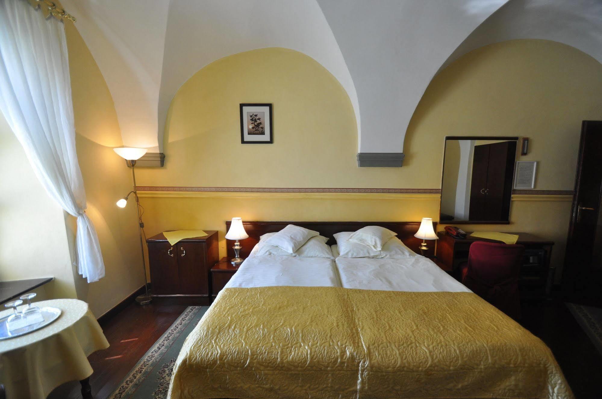 Garni -Hotel Barbakan Levoca Exterior photo